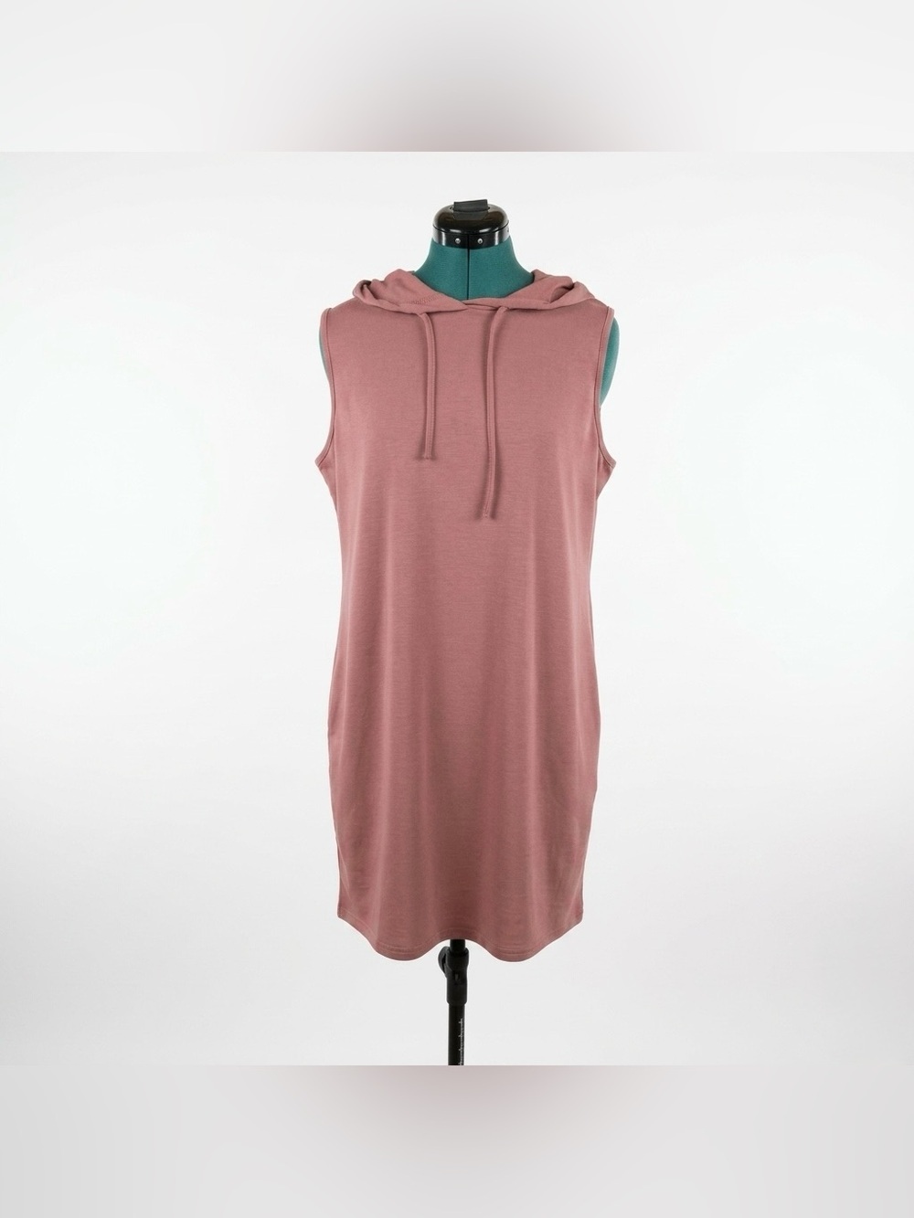 Dazign Sleeveless Hooded Midi Dress in Mauve Rose